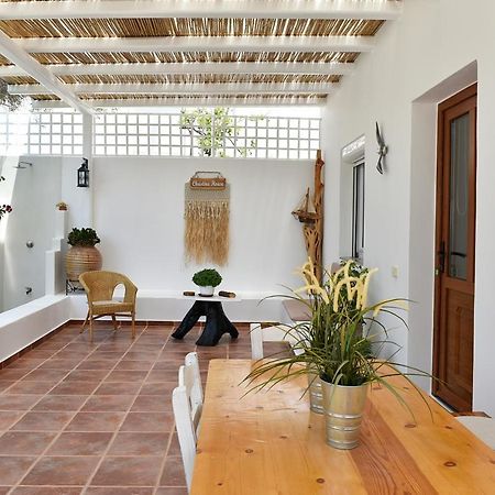 Cristina'S House Villa Adamantas Exterior photo