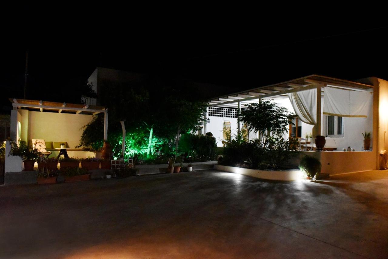 Cristina'S House Villa Adamantas Exterior photo