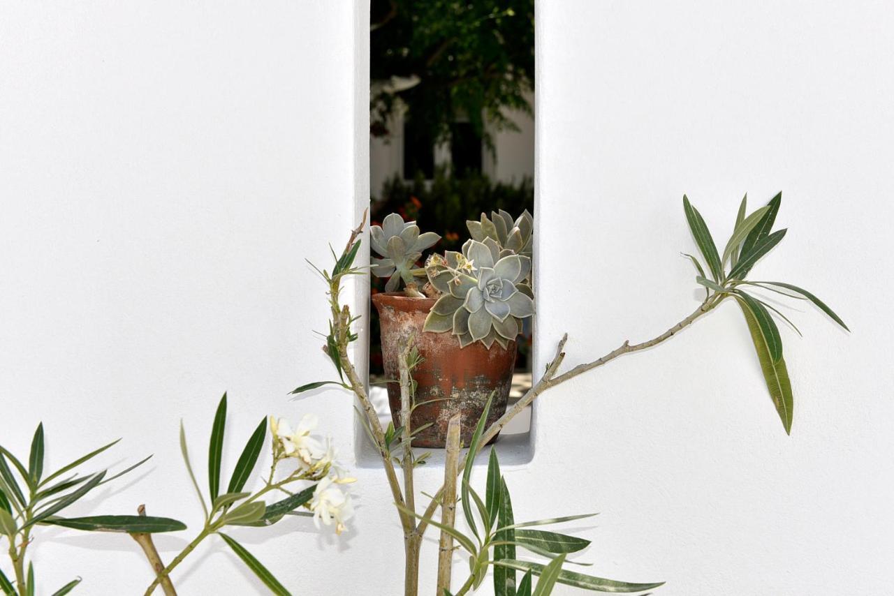 Cristina'S House Villa Adamantas Exterior photo
